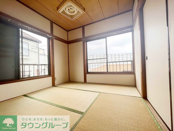 内田アパートの物件内観写真